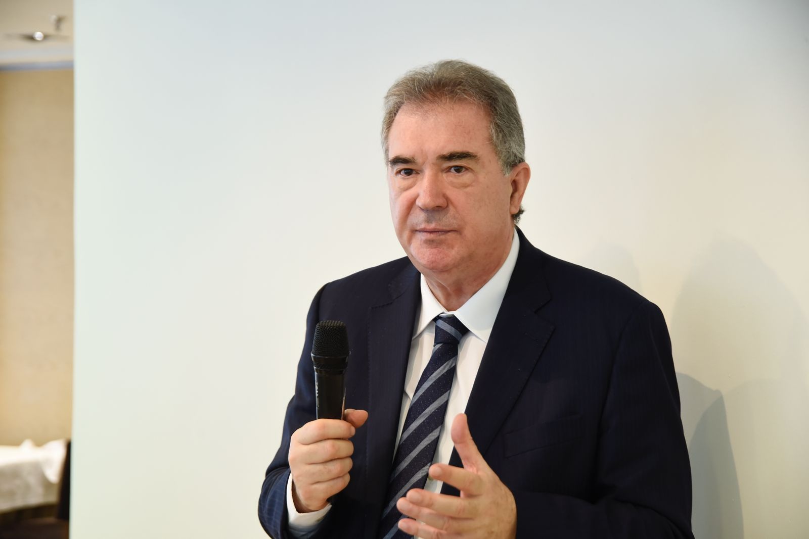 Fernando P. Méndez González, registrador de la propiedad